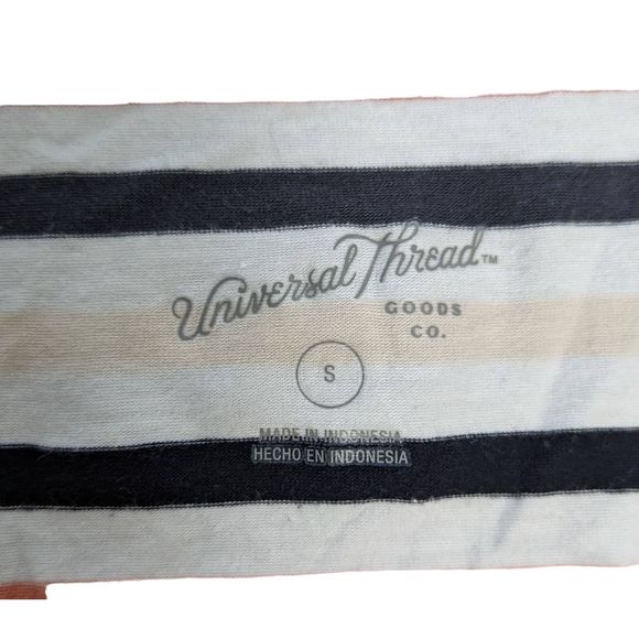 Universal Thread Women's Striped Print Round Neck Tank Top - Size S - Picture 2 of 4